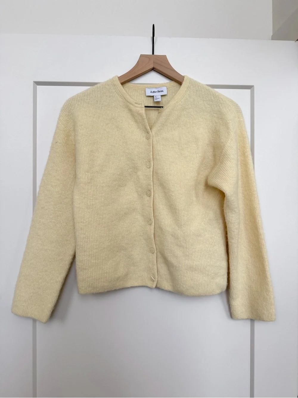 Alpaca Yellow Knit Cardigan - Picture 3 of 4